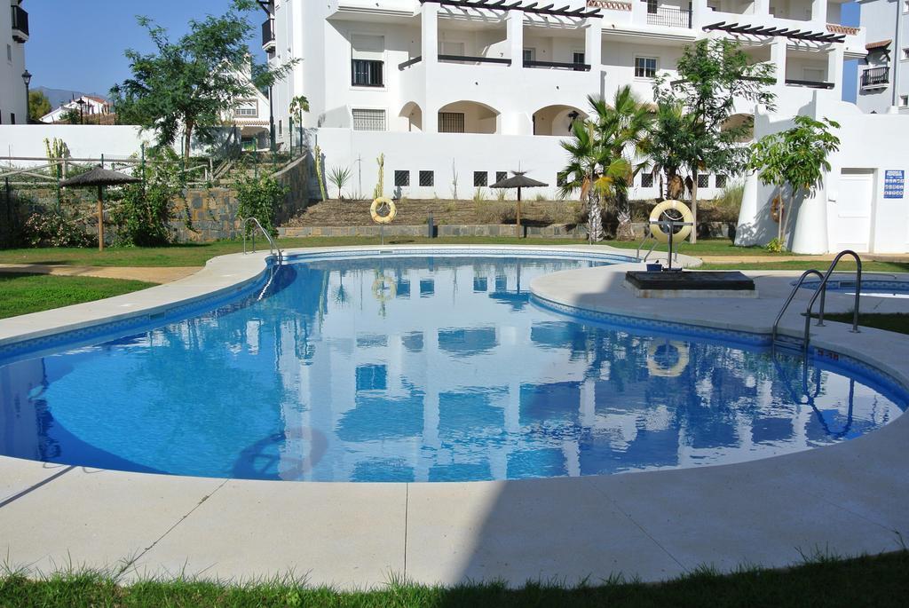 Sabinillas Apartment Сан-Луис-де-Сабинильяс Номер фото